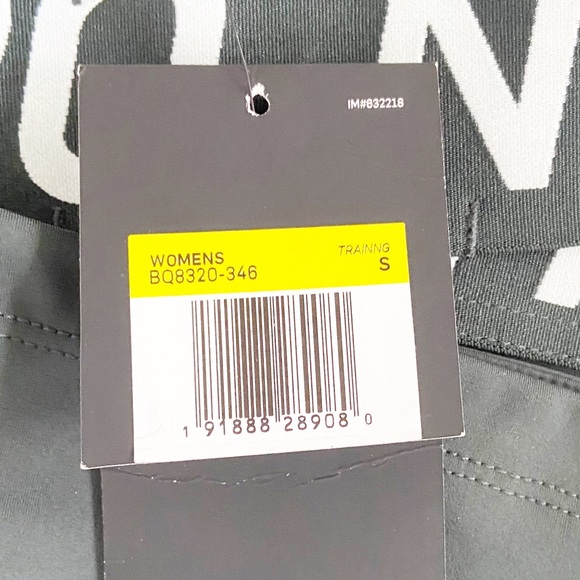 NIKE PRO INTERTWIST Shorts Size Small NWT - Picture 5 of 5